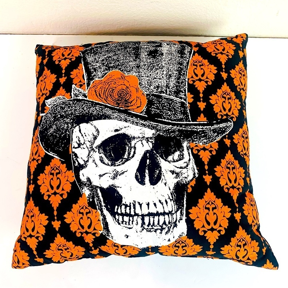Halloween Skull Top Hat Decorative Throw Pillow 17” x 17”